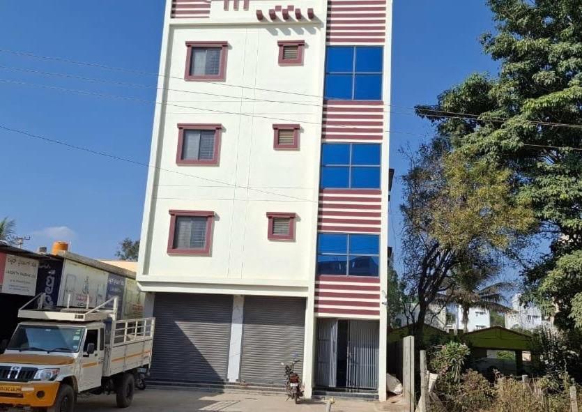 Hotel O Lakshmi Comfort Yelahanka Luaran gambar